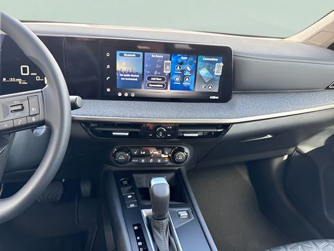 New 2026 Nissan Kicks SV w/ SV Premium Package FWD image 17