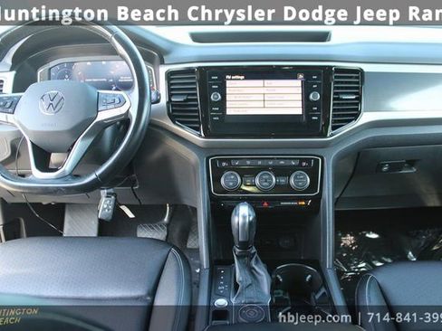 Used 2020 Volkswagen Atlas Cross Sport SEL image 15