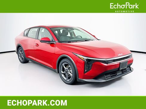 Used 2025 Kia K4 FWD image 1