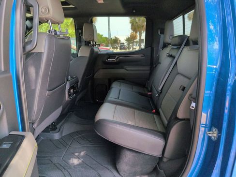 Used 2023 Chevrolet Silverado 1500 ZR2 w/ Technology Package AWD/4WD image 23