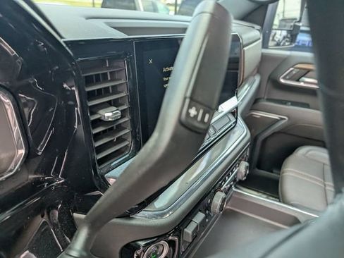 Used 2024 Chevrolet Silverado 3500 High Country w/ High Country Premium Package AWD/4WD image 23