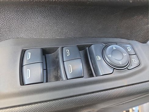 Used 2025 Chevrolet Silverado 2500 Custom w/ Custom Convenience Package image 15