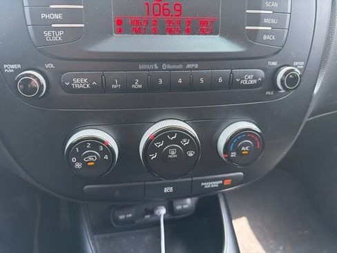 Used 2015 Kia Soul + w/ Eco Package FWD image 14
