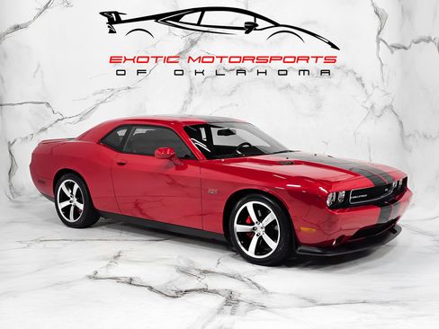 Used 2012 Dodge Challenger SRT8 w/ Premium Sound Group RWD image 1