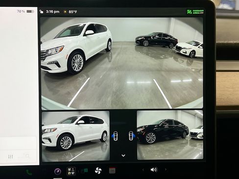 Used 2021 Tesla Model Y Performance AWD/4WD image 10