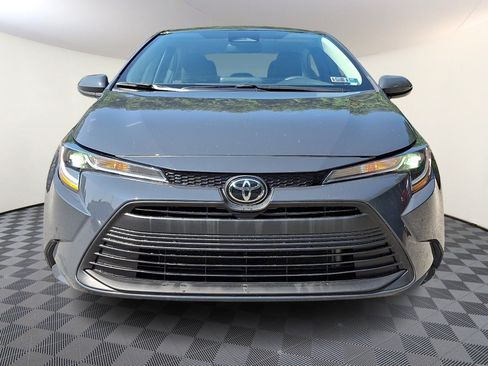 Used 2024 Toyota Corolla LE FWD image 2