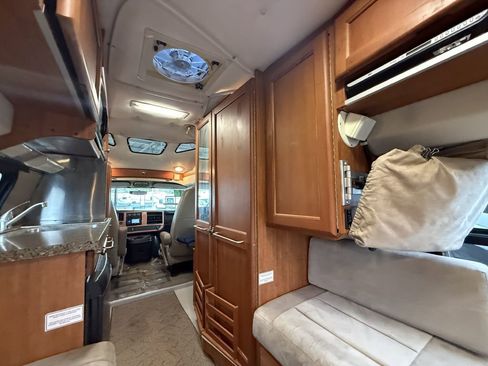 Used 2010 Chevrolet Express 3500 Extended w/ Power Package RWD image 60