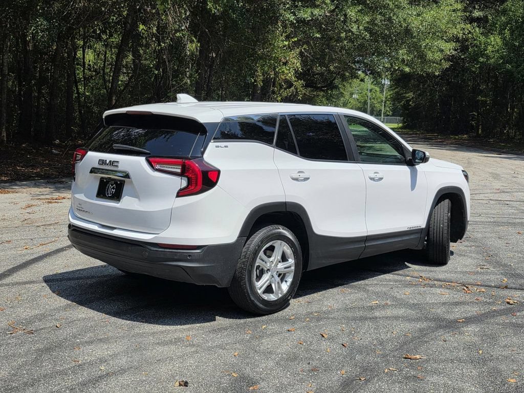 Used 2022 GMC Terrain SLE FWD image 5