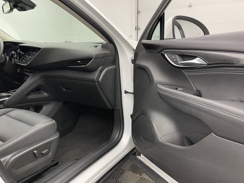 Used 2023 Buick Envision Essence AWD/4WD image 31