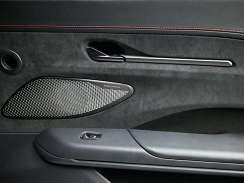 Used 2025 Aston Martin V8 Vantage image 56