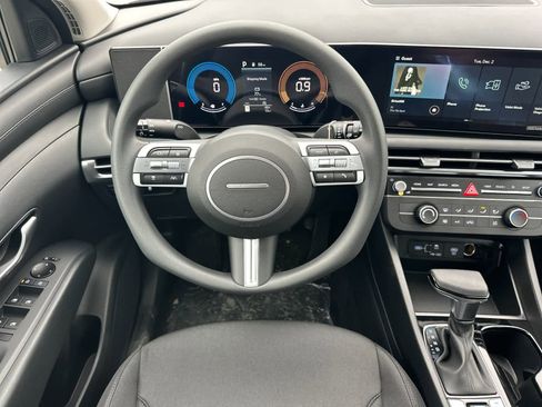 New 2026 Hyundai Tucson SE image 14