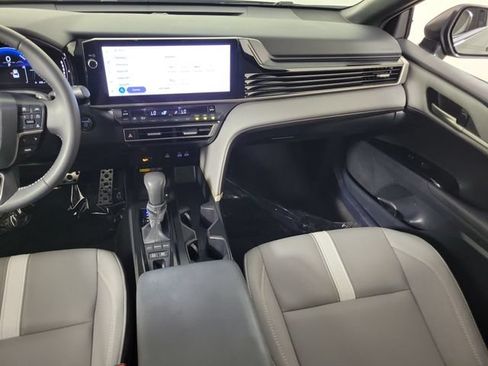 Used 2025 Toyota Camry SE w/ Multimedia Upgrade Package FWD image 17