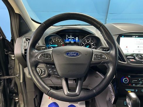 Used 2019 Ford Escape Titanium image 18