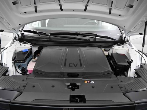 New 2025 Hyundai Ioniq 5 XRT image 23