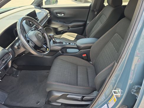Used 2024 Honda HR-V Sport image 9