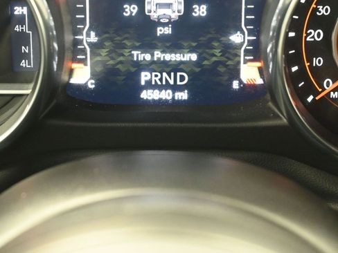 Used 2022 Jeep Wrangler Unlimited Sport image 15