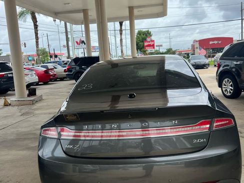 Used 2016 Lincoln MKZ Hybrid w/ Equipment Group 600A Reserve FWD image 5