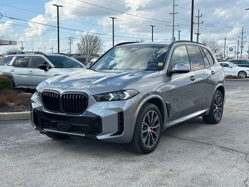 Used 2026 BMW X5 xDrive40i w/ M Sport Package image 3