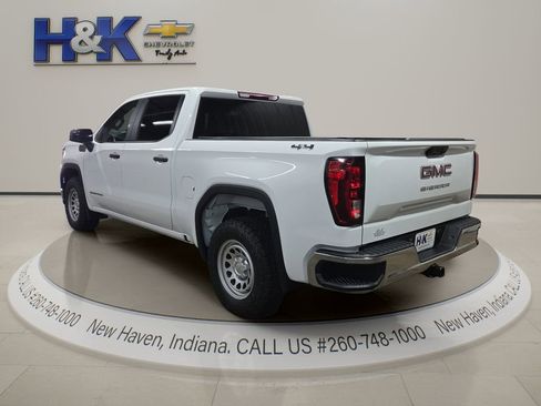 Used 2023 GMC Sierra 1500 Pro w/ Pro Value Package AWD/4WD image 4