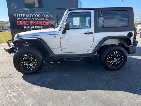 Used 2010 Jeep Wrangler Sahara w/ Trailer Tow Group image 4