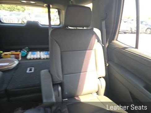 Used 2021 Chevrolet Tahoe LT w/ LT Signature Package AWD/4WD image 14