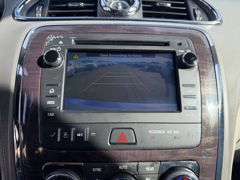 Used 2017 Buick Enclave Leather image 21