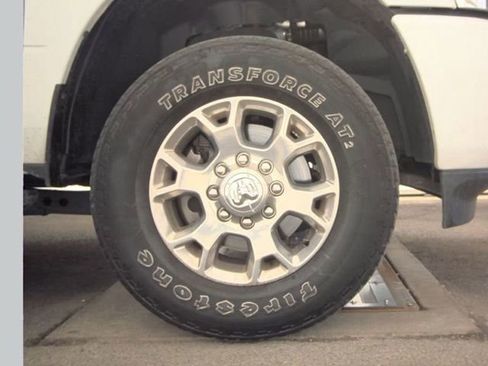 Used 2024 RAM 2500 Laramie AWD/4WD image 20