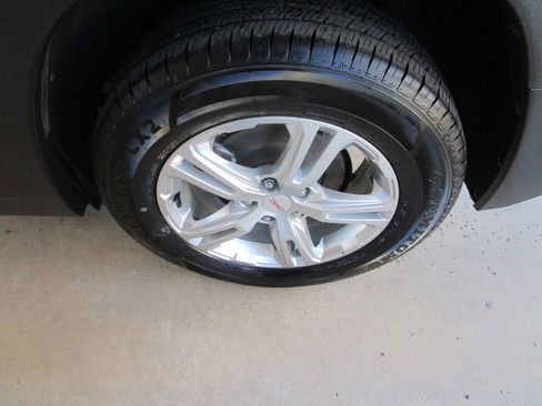 Used 2019 GMC Terrain SLE image 9