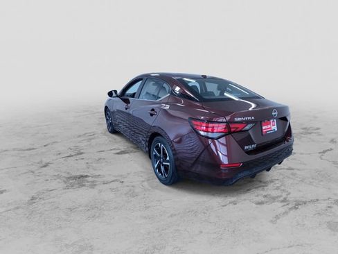 Used 2025 Nissan Sentra SV image 8