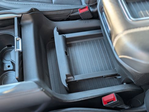 Used 2022 GMC Yukon Denali image 26