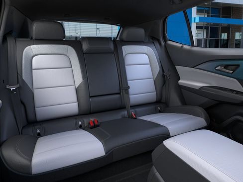 New 2026 Chevrolet Equinox EV LT w/ LPO, Blackout Package FWD image 36