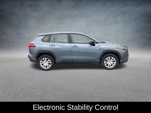 Used 2023 Toyota Corolla Cross L AWD/4WD image 8