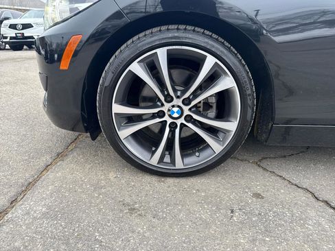 Used 2018 BMW 230i xDrive Convertible image 16