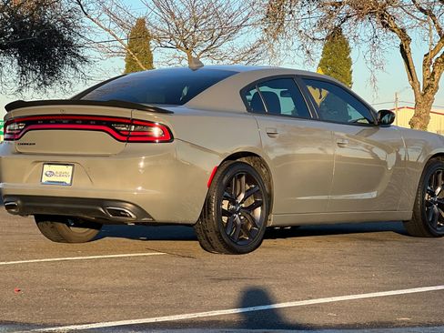 Used 2023 Dodge Charger SXT w/ Blacktop Package image 4