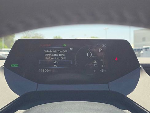 Certified 2026 Toyota Prius XLE FWD image 25