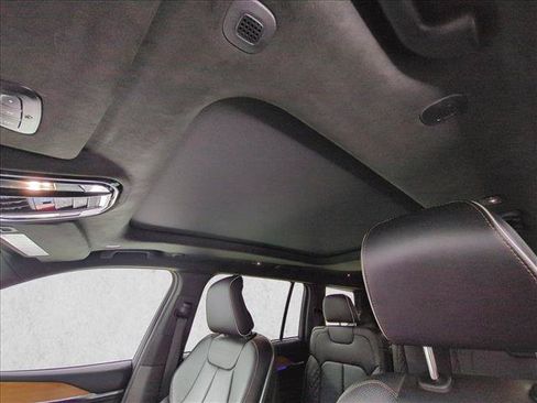 Used 2023 Jeep Grand Cherokee L Summit AWD/4WD image 16