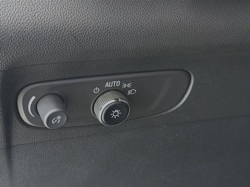 Used 2023 Buick Envision Essence w/ Sport Touring Package image 12