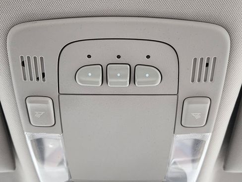 Used 2008 Buick Lucerne CXL w/ Ultra Confidence Package FWD image 20