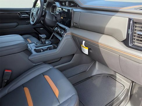 New 2025 GMC Sierra 1500 AT4 w/ Technology Package image 35