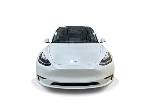 Certified 2023 Tesla Model Y AWD image 2