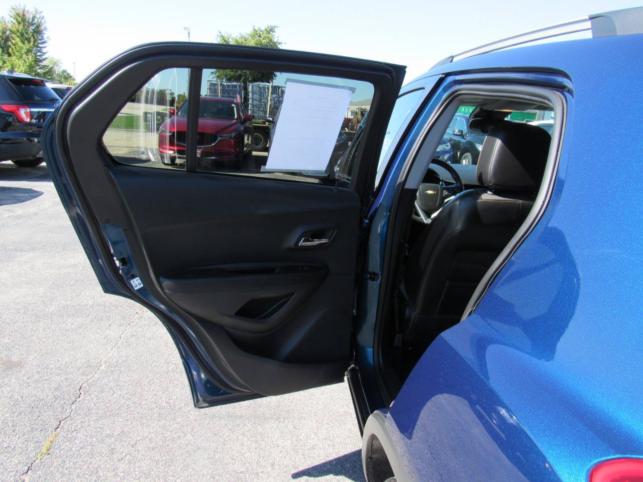 Used 2019 Chevrolet Trax LT w/ LT Convenience Package FWD image 36