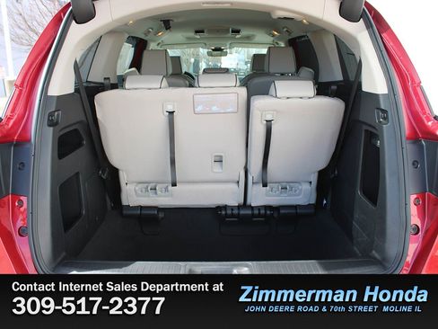 New 2026 Honda Odyssey Touring image 9