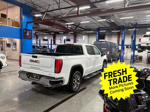 Used 2025 GMC Sierra 1500 SLT w/ SLT Premium Plus Package image 4
