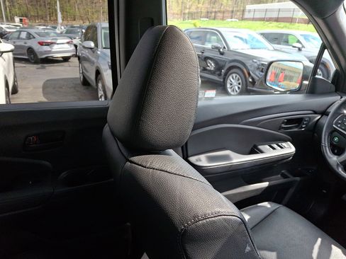 Certified 2023 Honda Passport EX-L image 13