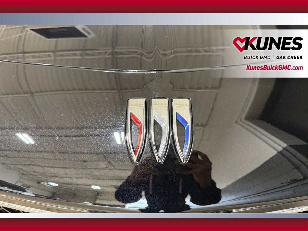 Used 2024 Buick Encore GX Sport Touring AWD/4WD image 40