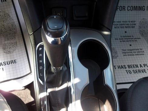 Used 2019 Chevrolet Cruze LT image 20
