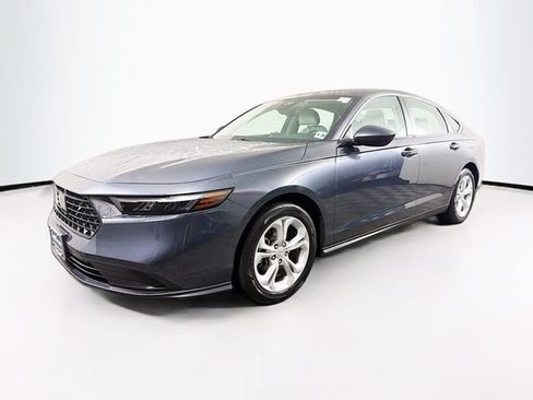 Used 2023 Honda Accord LX image 3