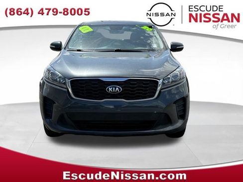Used 2020 Kia Sorento LX FWD image 2