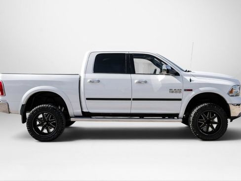 Used 2015 RAM 1500 Laramie w/ Convenience Group AWD/4WD image 5