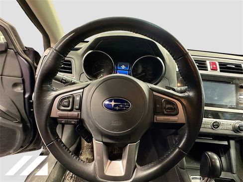 Used 2015 Subaru Outback 2.5i Premium image 10